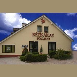 Rezkakas Fogado Bed & Breakfast Зирц Екстериор снимка